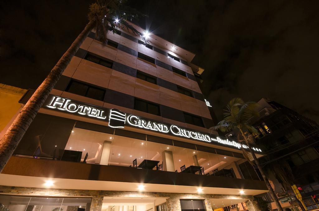 Bagu Grand Crucero Посадас Екстериор снимка